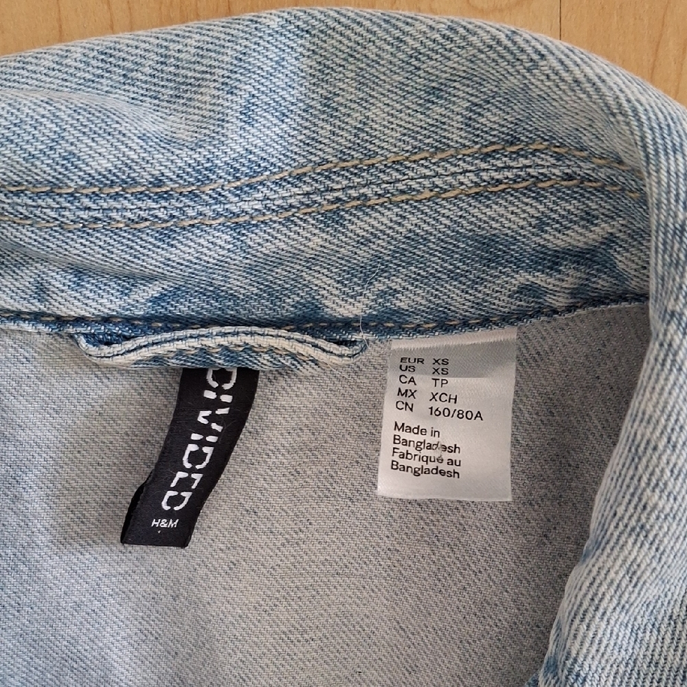 H&M Light Wash Cargo Utility Chore Denim Jacket Size XS - Picture 2 of 5